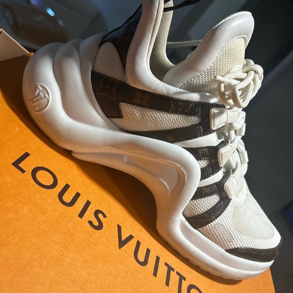 Louis Vuitton sneakers - Picture 5 of 5